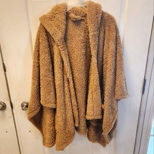 Bumblebella by Jill Martin Furry Hooded Poncho